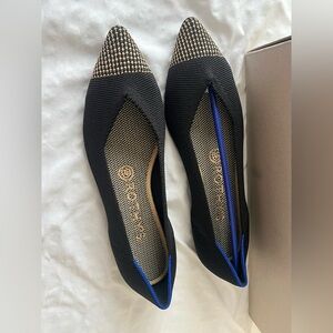 Rothy's Black and Gold Pointed Flats